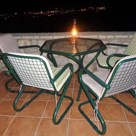 Menina Farm Kalamata Countryside Gospodarstwo wiejskie