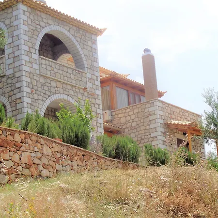 Menina Farm Kalamata Countryside Gospodarstwo wiejskie
