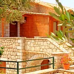 Menina Farm Kalamata Countryside Perivolákia