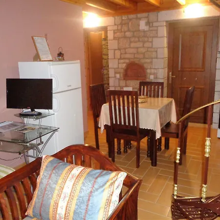 Lantställe Menina Farm Kalamata Countryside *