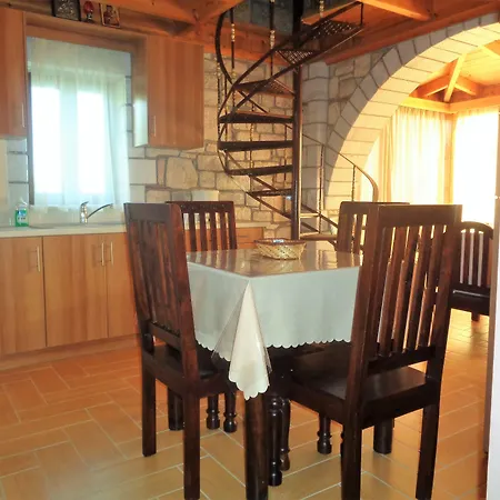 Menina Farm Kalamata Countryside *