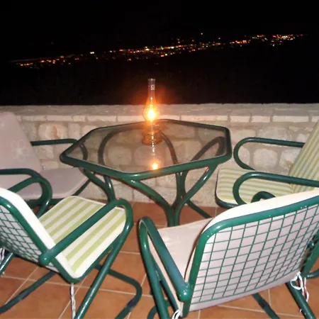 Menina Farm Kalamata Countryside Perivolákia