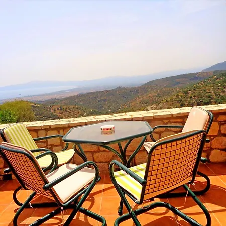 Menina Farm Kalamata Countryside * Perivolákia