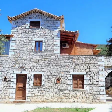 Menina Farm Kalamata Countryside בית כפרי