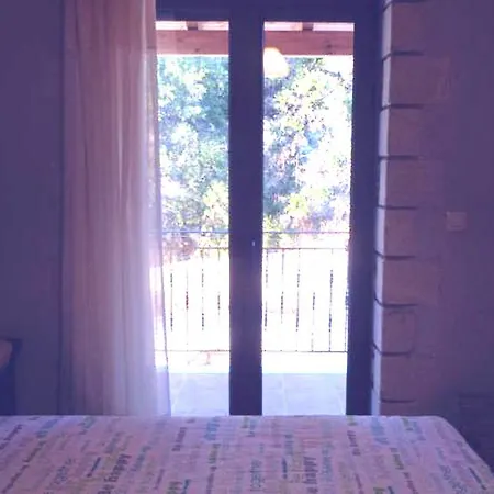 Menina Farm Kalamata Countryside Εξοχικό σπίτι Περιβολάκι