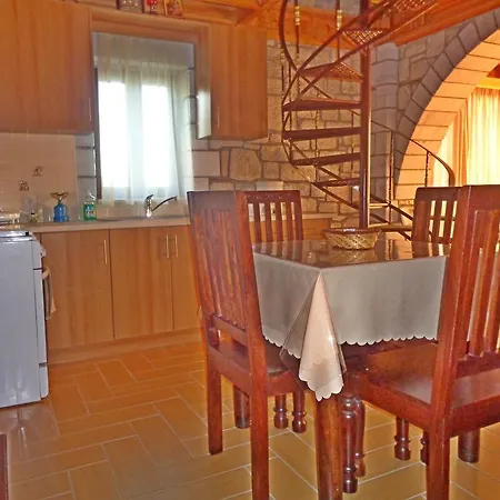 Εξοχικό σπίτι Menina Farm Kalamata Countryside