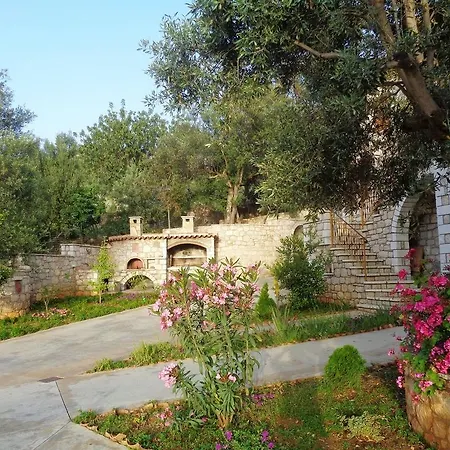 Country house Menina Farm *