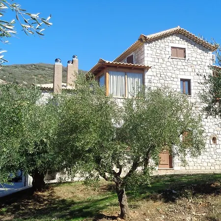 Menina Farm Country house Perivolakia