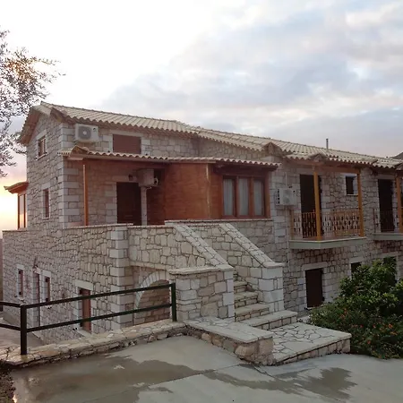 Country house Menina Farm *