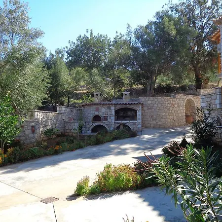 Menina Farm Kalamata Countryside