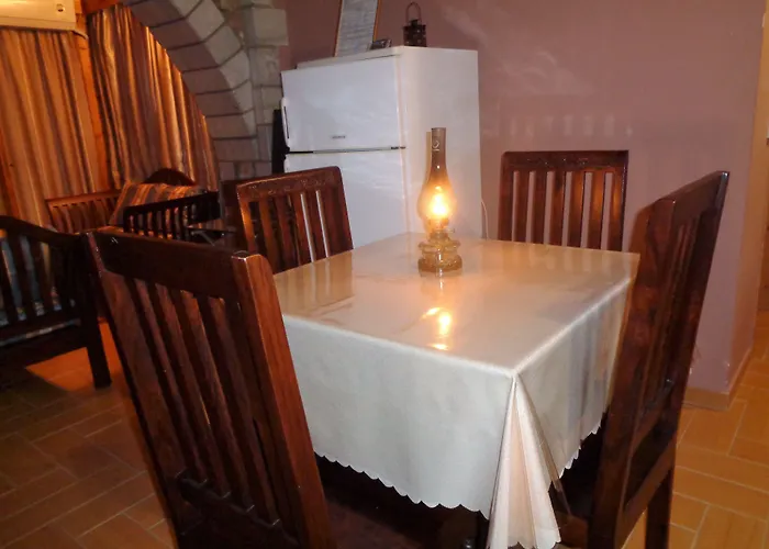 Menina Farm Kalamata Countryside Casa di campagna *