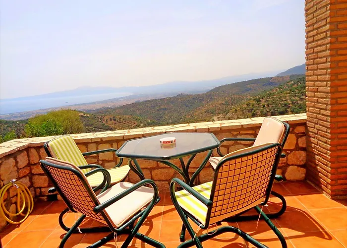 Menina Farm Kalamata Countryside * Perivolákia